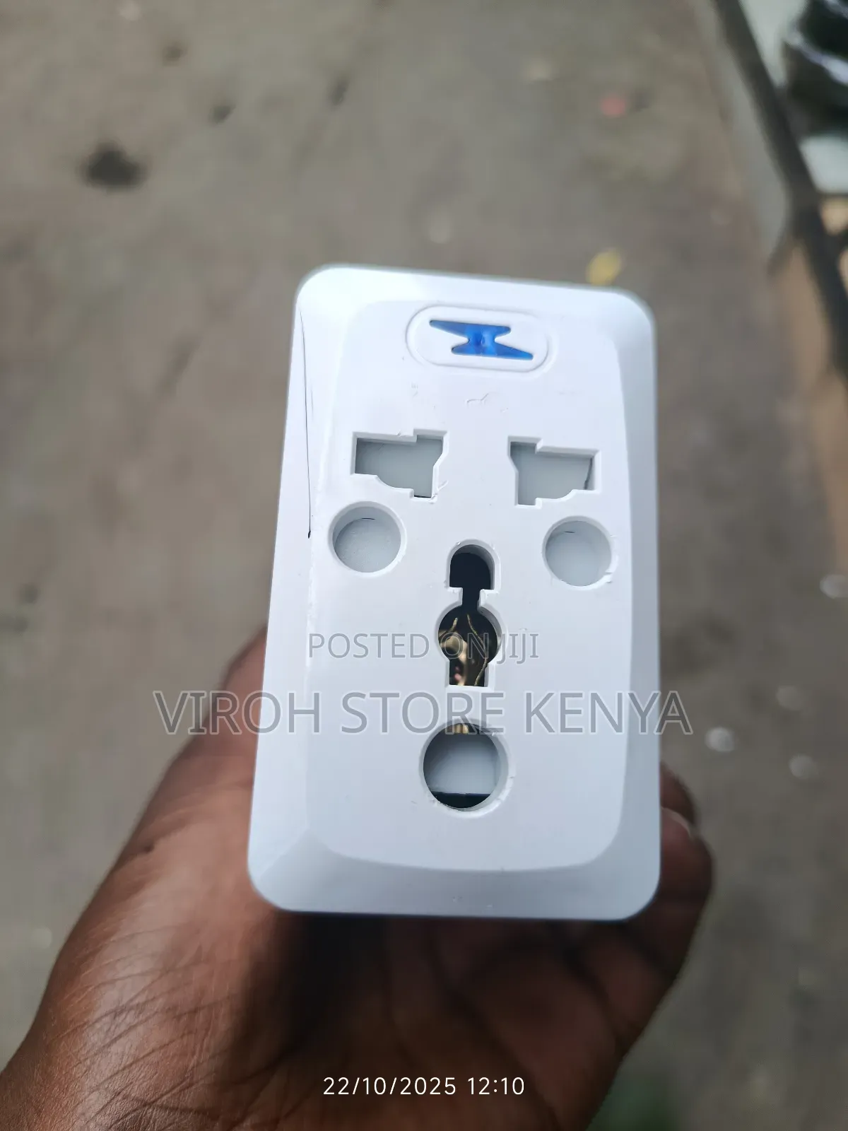 Universal Travel Adapter South Africa Plug in Socket Adapter