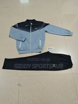Under Armour Tracksuit