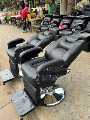 Kinyozi Barber Hydrolic Chair
