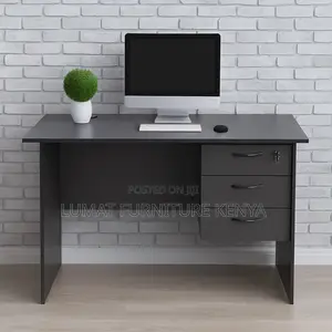 Simple Office Desk