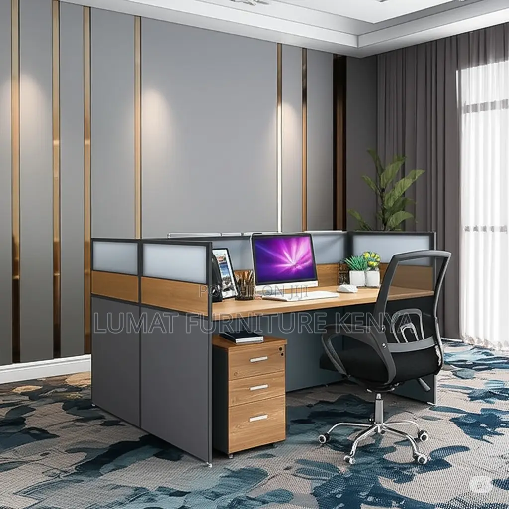 Staff Workstation Desk