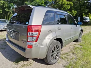Suzuki Escudo