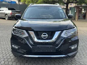 Nissan X-Trail 2.0 Hybrid FWD 2018 Black