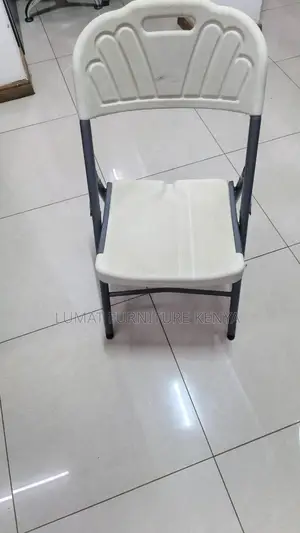 White Foldable Outdoor/Office Chair