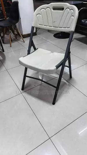 White Foldable Outdoor/Office Chair