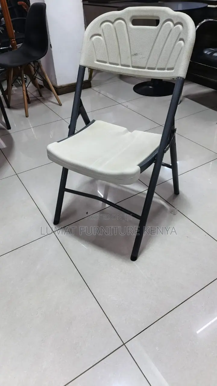 White Foldable Outdoor/Office Chair