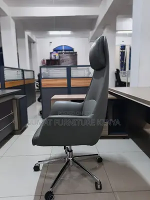Gray Swivel Directors Office Seat