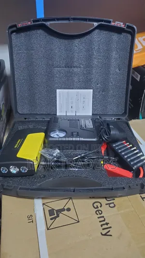 High Quality Multi-Function Car Jump Starter With Air Compressor