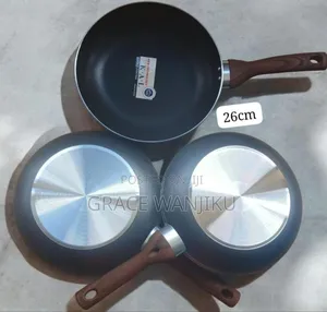 Black Concave Frying Pan