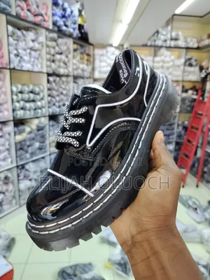 Dr.Martens 1461 Quad Patent Leather
Wet Look