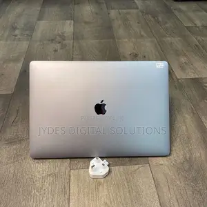 Laptop Apple MacBook Pro 2019 64GB Intel Core i9 SSD 512GB