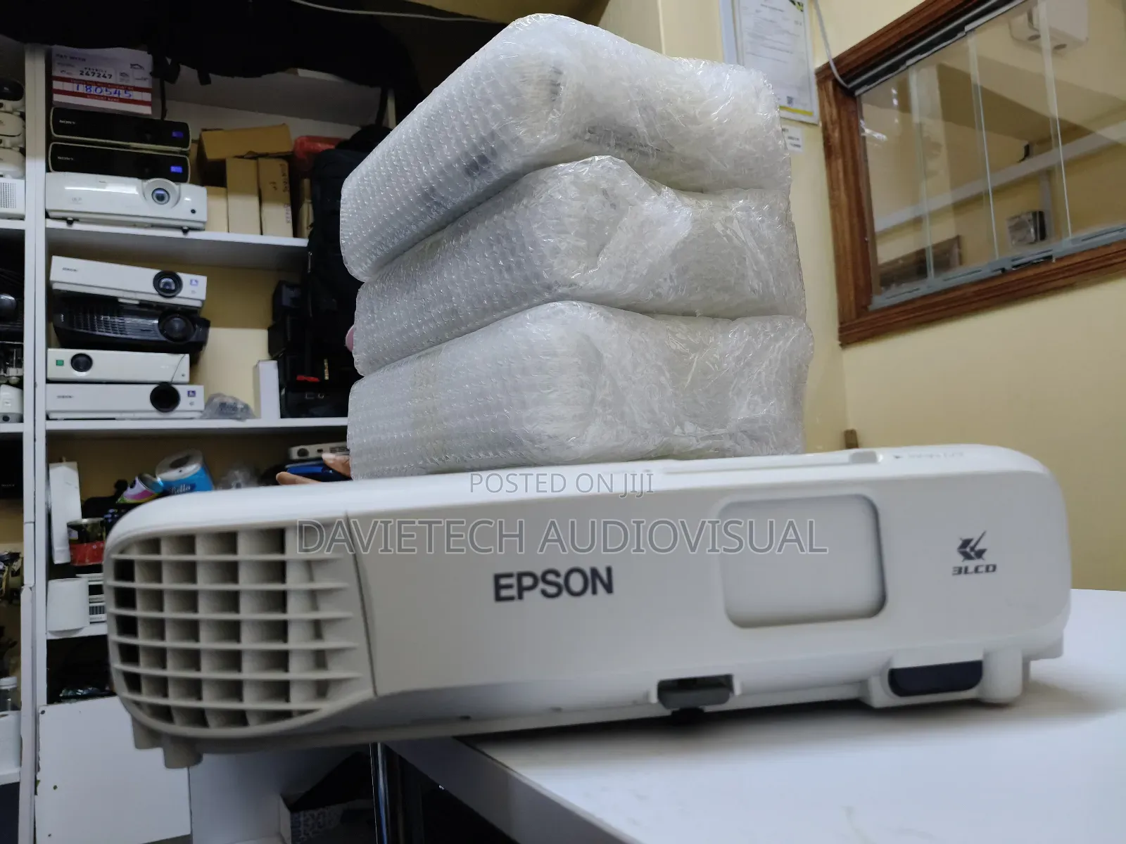 ##Epson Projector,Cbx05, 