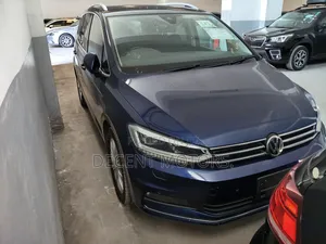 Volkswagen Touran 2018 Blue