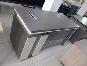 Compact Advanced Office Desk