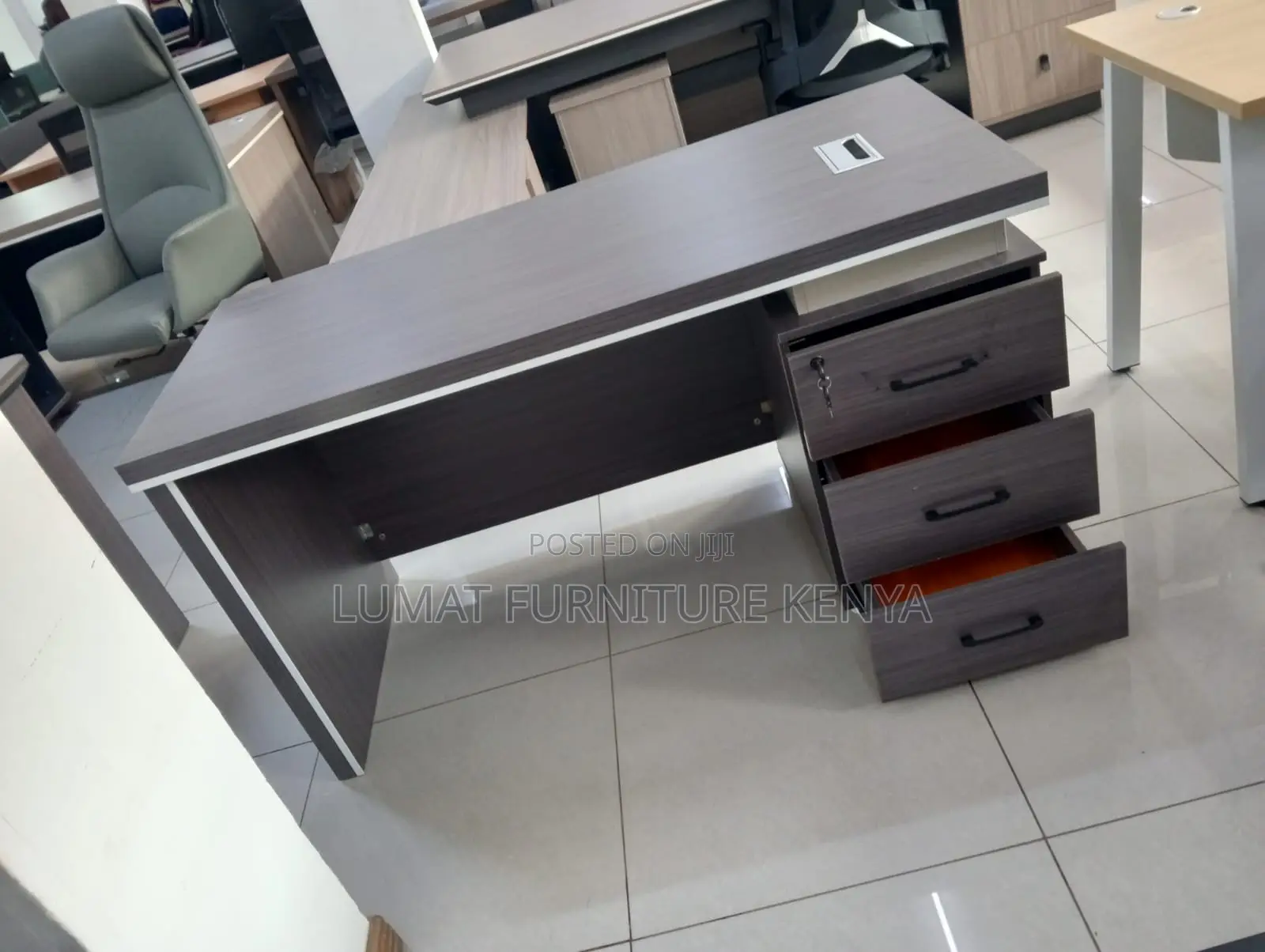 Compact Advanced Office Desk