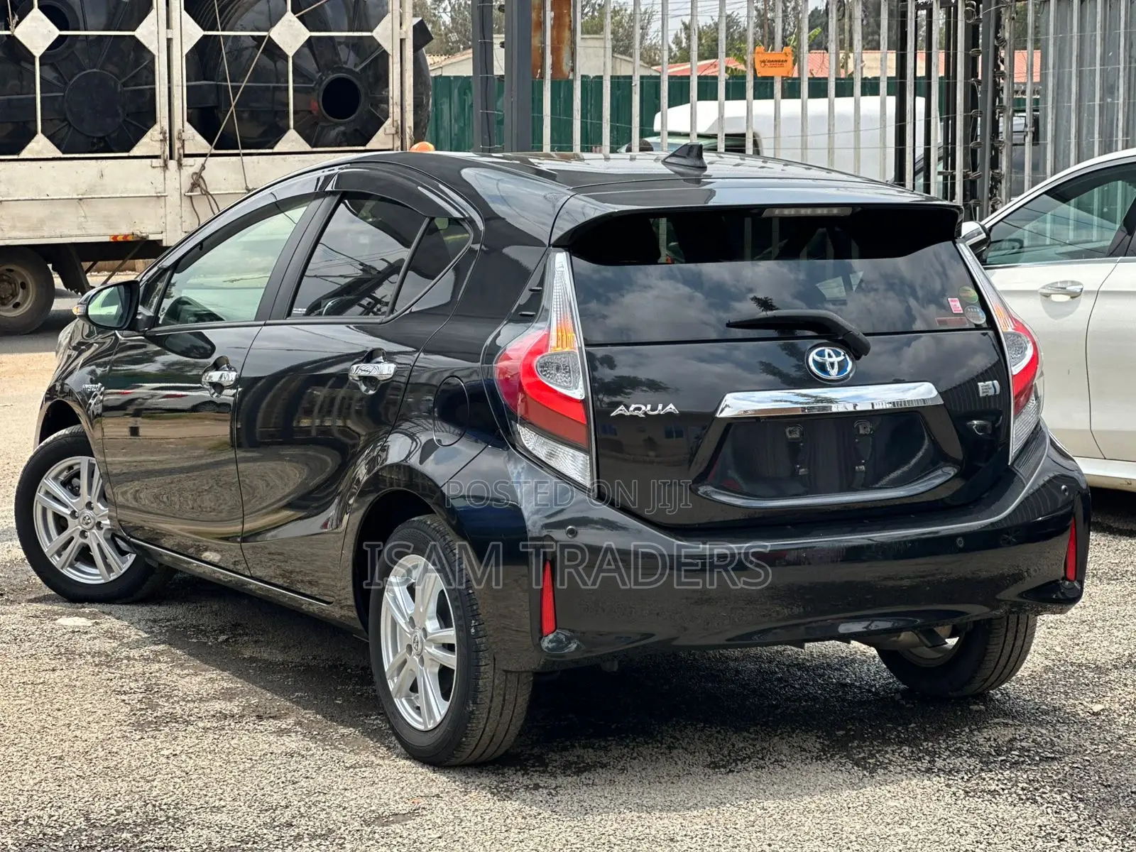Toyota Aqua 2018 Black