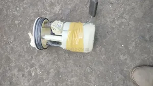 Nissan Tiida New Fuel Pump Ex Japan