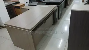 Modern 1800mm Advance Office Desk