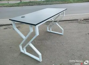 Extensive Modern Office Table