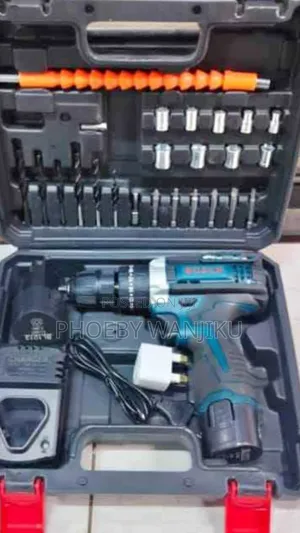 (Cordless)Bosch Drill *With Accessories*