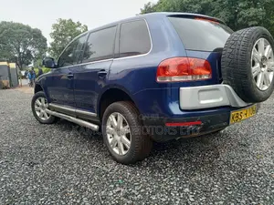 Volkswagen Touareg 2006 Blue