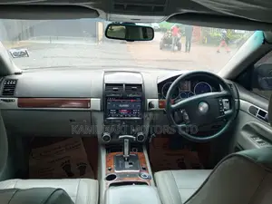 Volkswagen Touareg 2006 Blue