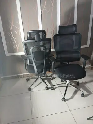 Breathable Mesh or Padded Backrest