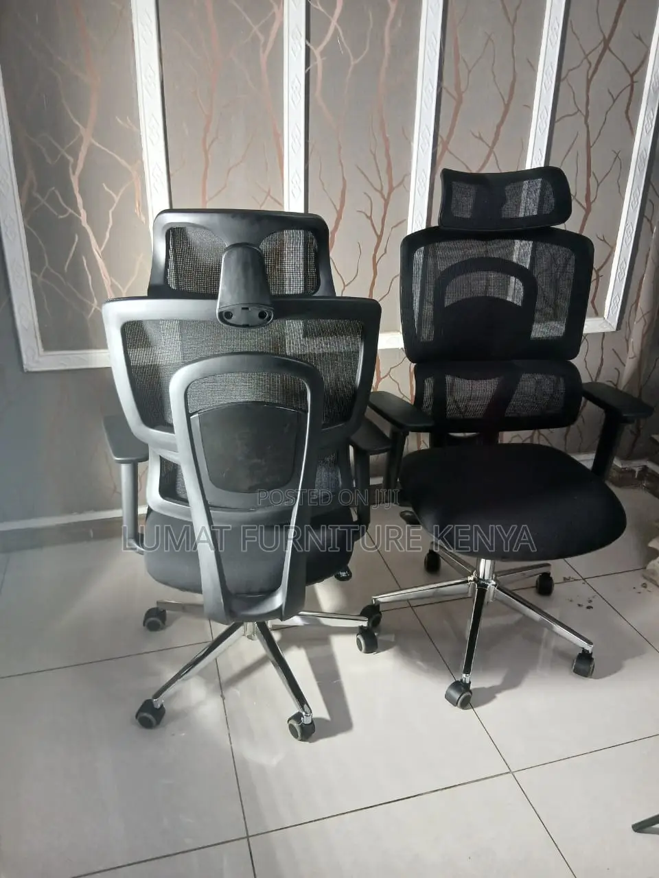 Breathable Mesh or Padded Backrest