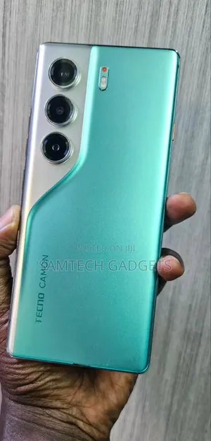 Tecno Camon 40 Pro 256 GB Blue