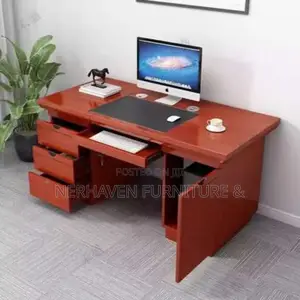 Wooden Executive Office Table – High Quality