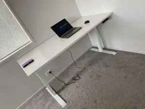 1600mm Adjustable Electric Desk