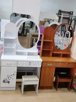 Dressing Table With Mirror
