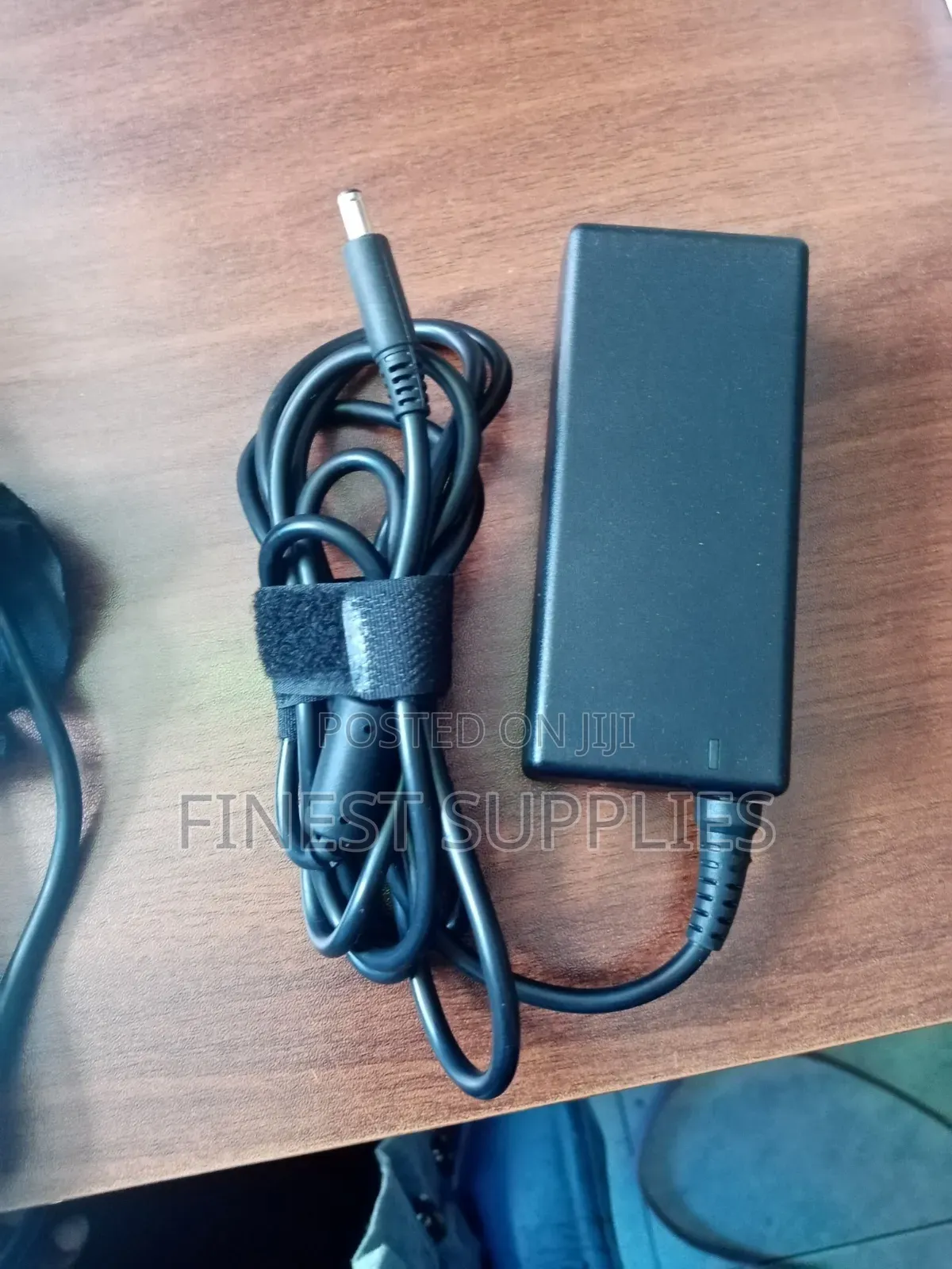 Hp Laptop Adapter Charger Available on Offer