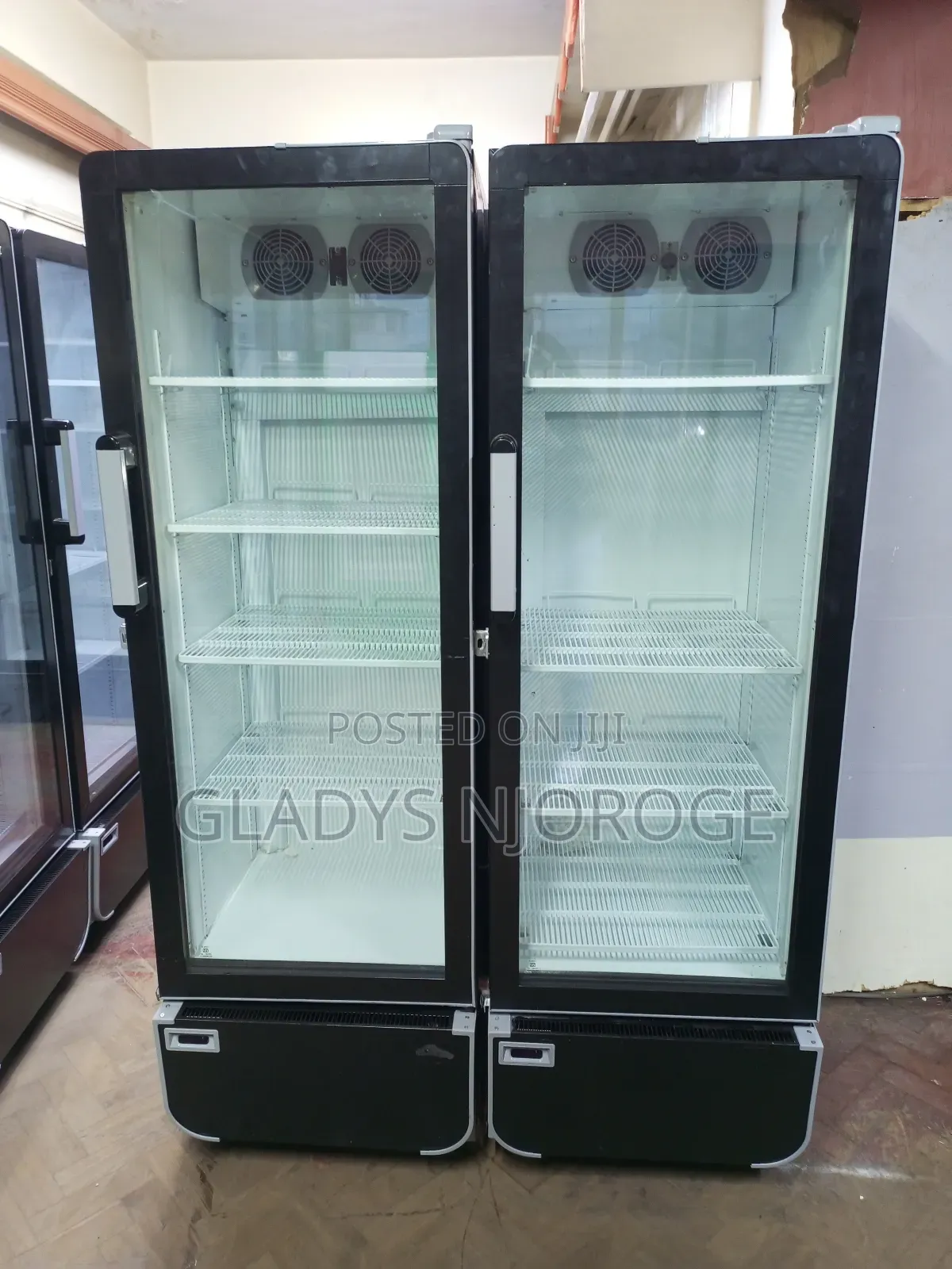 Smart Pro Showcase Chiller (400)