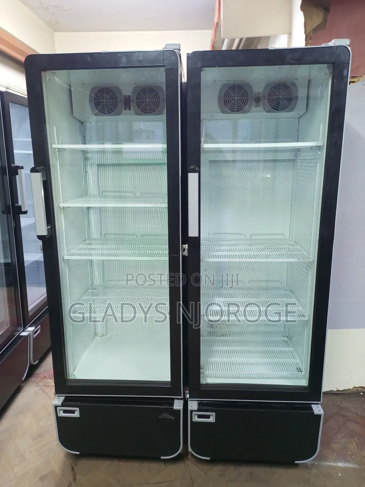 Smart Pro Showcase Chiller (400)