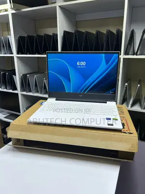 New Laptop HP Victus 15 16GB Intel Core I7 SSD 1T