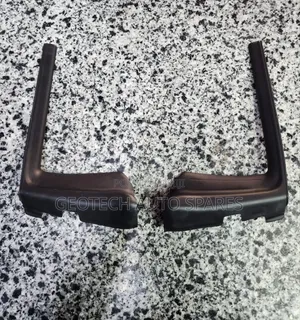 Toyota Vitz Windscreen Finisher