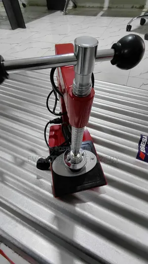 Small Tyre Vulcanizer Machine Electric Powered.