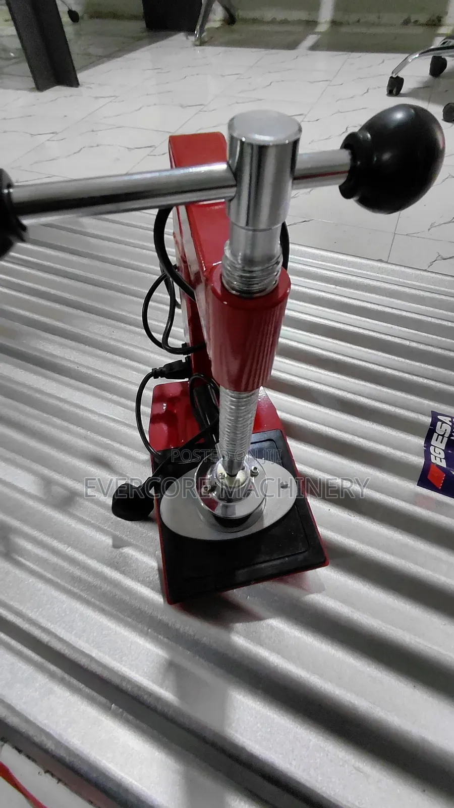 Small Tyre Vulcanizer Machine Electric Powered.