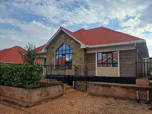 3bdrm Bungalow in Kenyatta Road / Theta  for rent