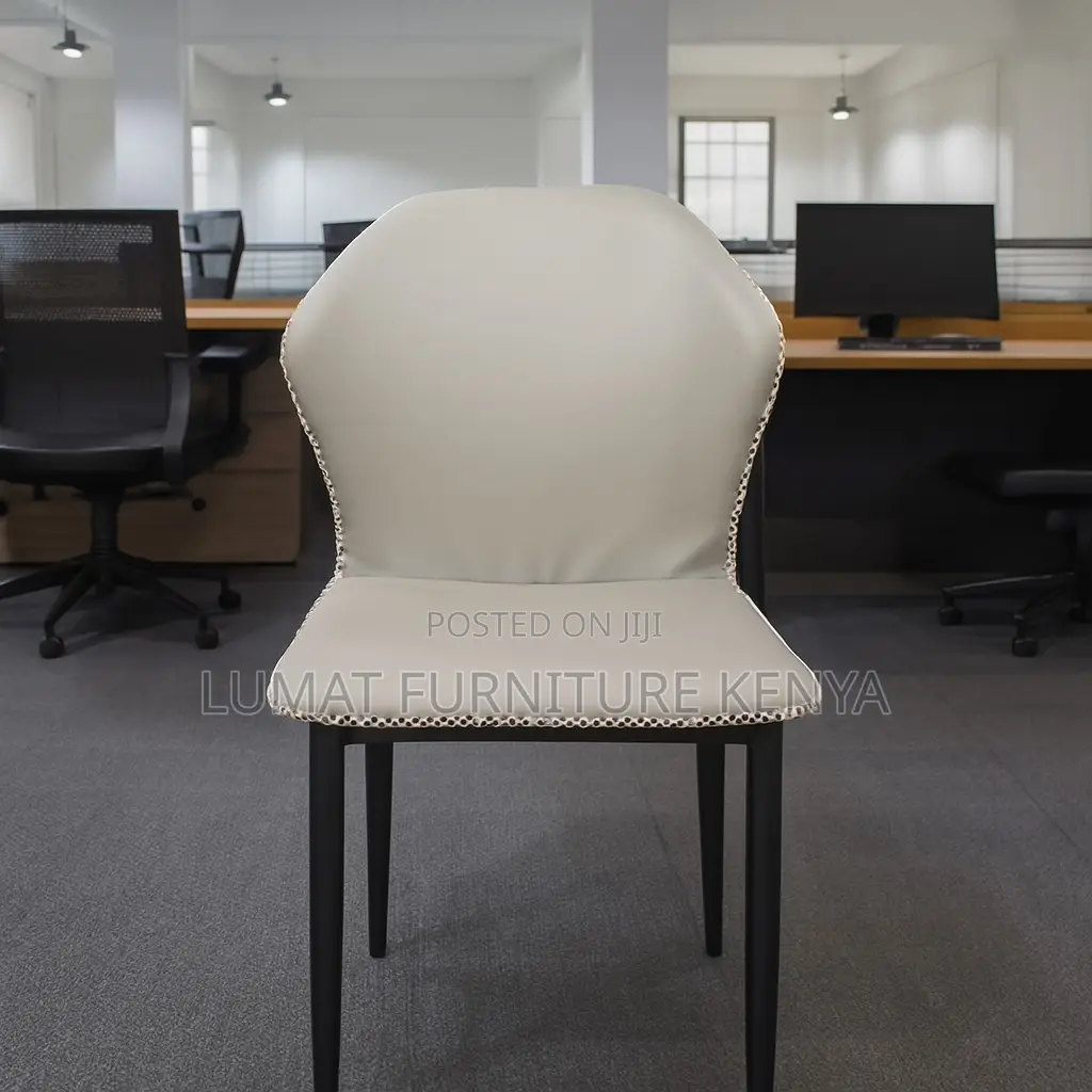 4-Legged Restaurant Chair