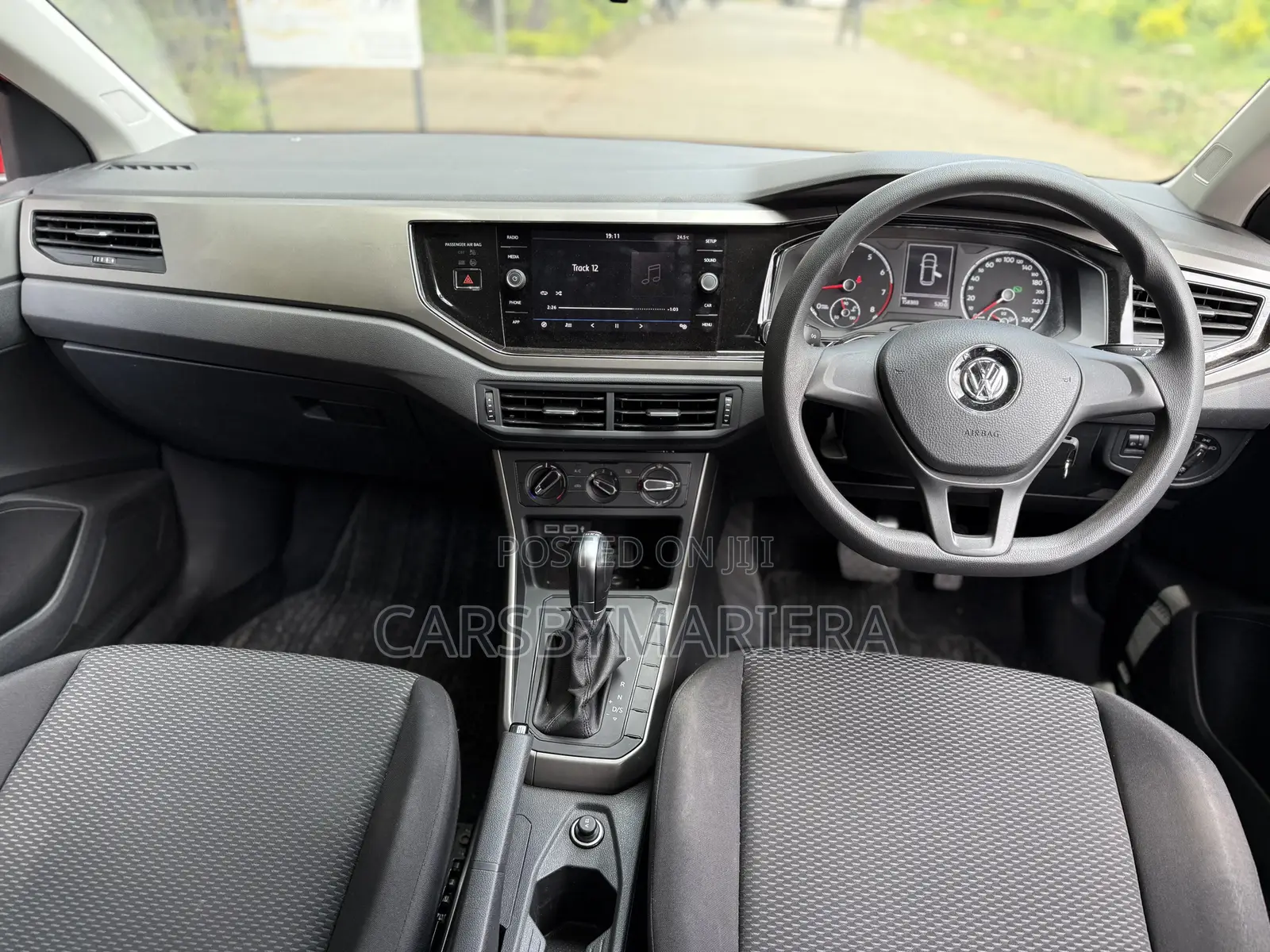 Volkswagen Polo 2018 Red