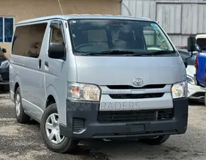 Toyota HiAce 2019 Silver