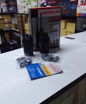 Baofeng Bf-888s 2 Way Radio - Pair W/Usb Charger Earpieces
