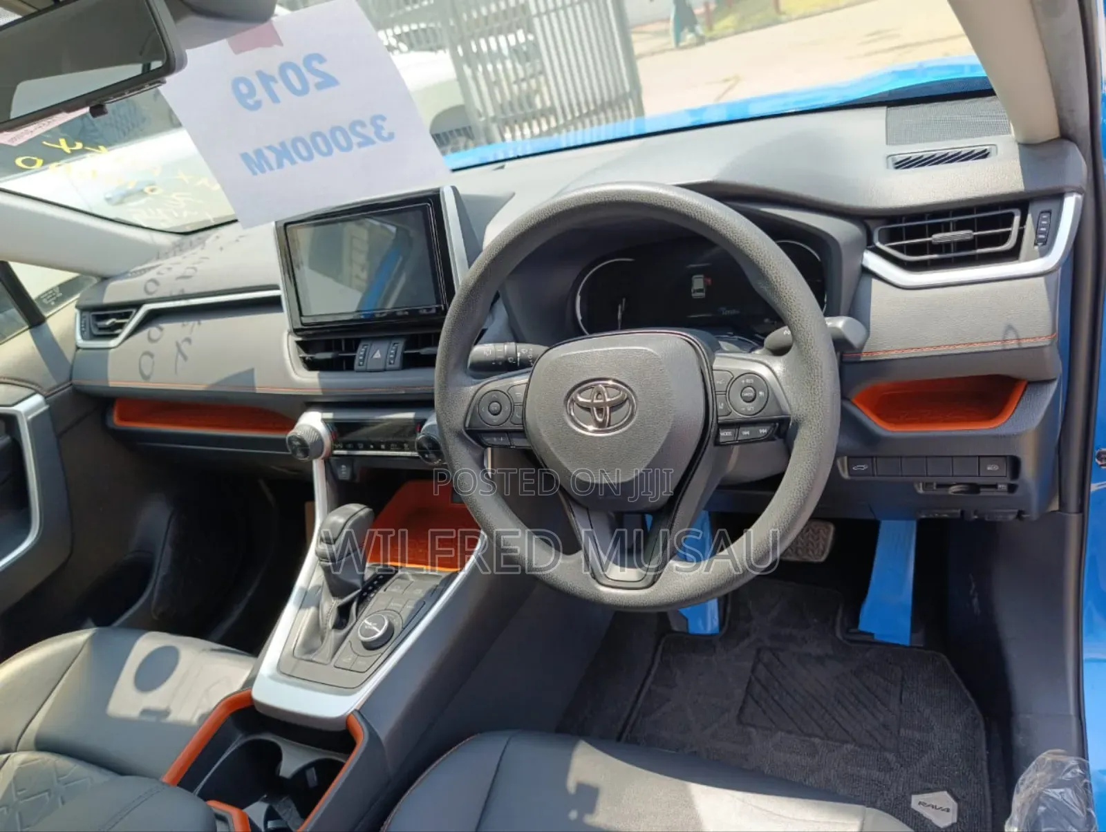 Toyota RAV4 2019 Blue