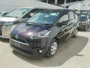 Toyota Sienta 1.5 FWD 2018 Brown