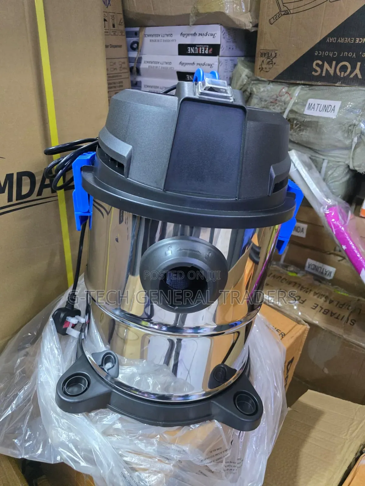 Premier 25l Wet and Dry Vacuum Cleaner
