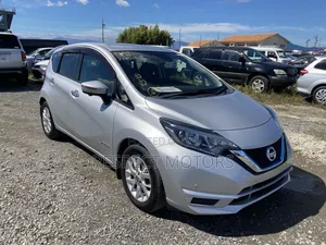 Nissan Note 2018 Silver