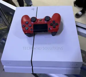 Almost New Ps4 Standard White
