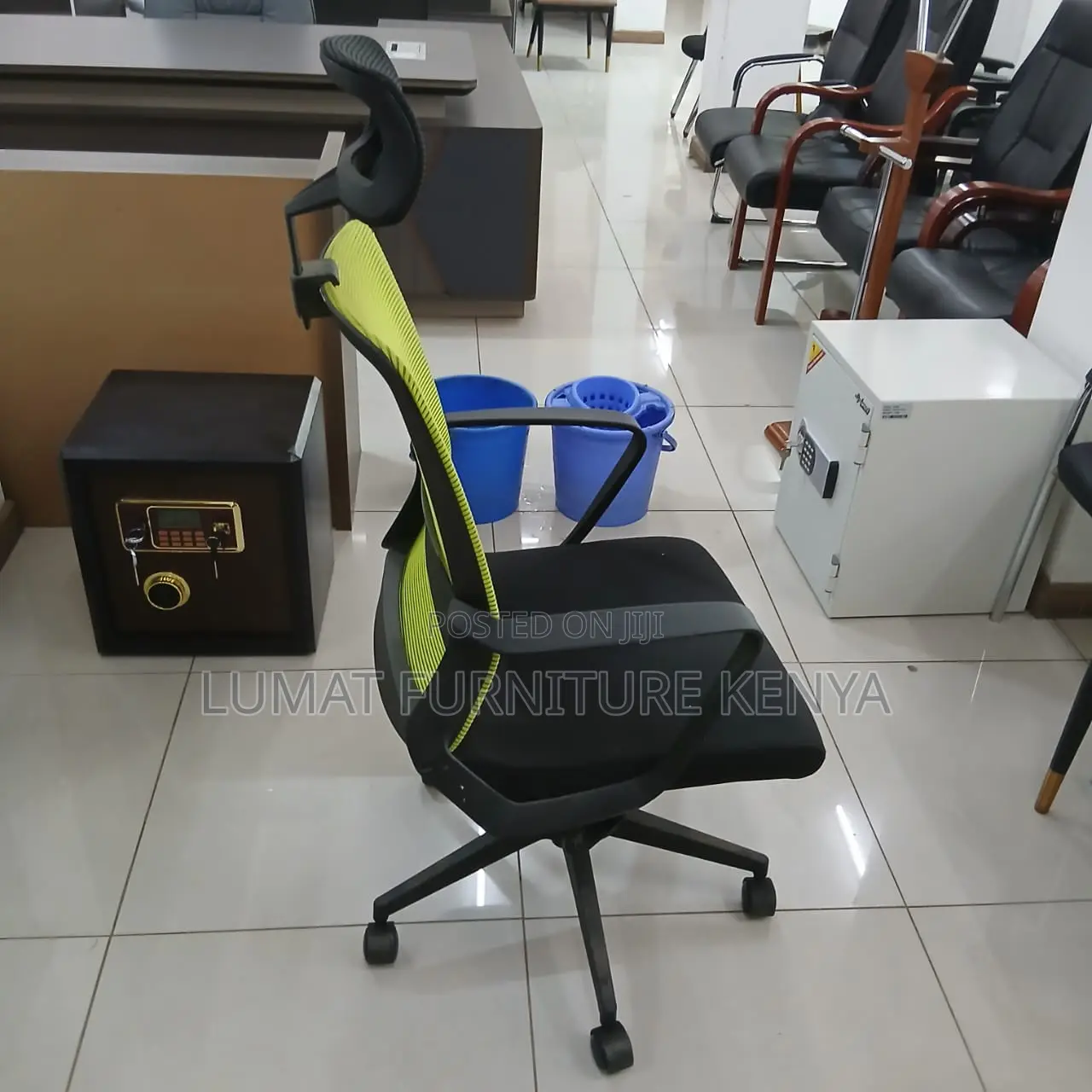 Mesh Green Back Ergonomic Seat